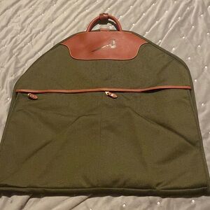 New Travelware Valet Garment Bag .